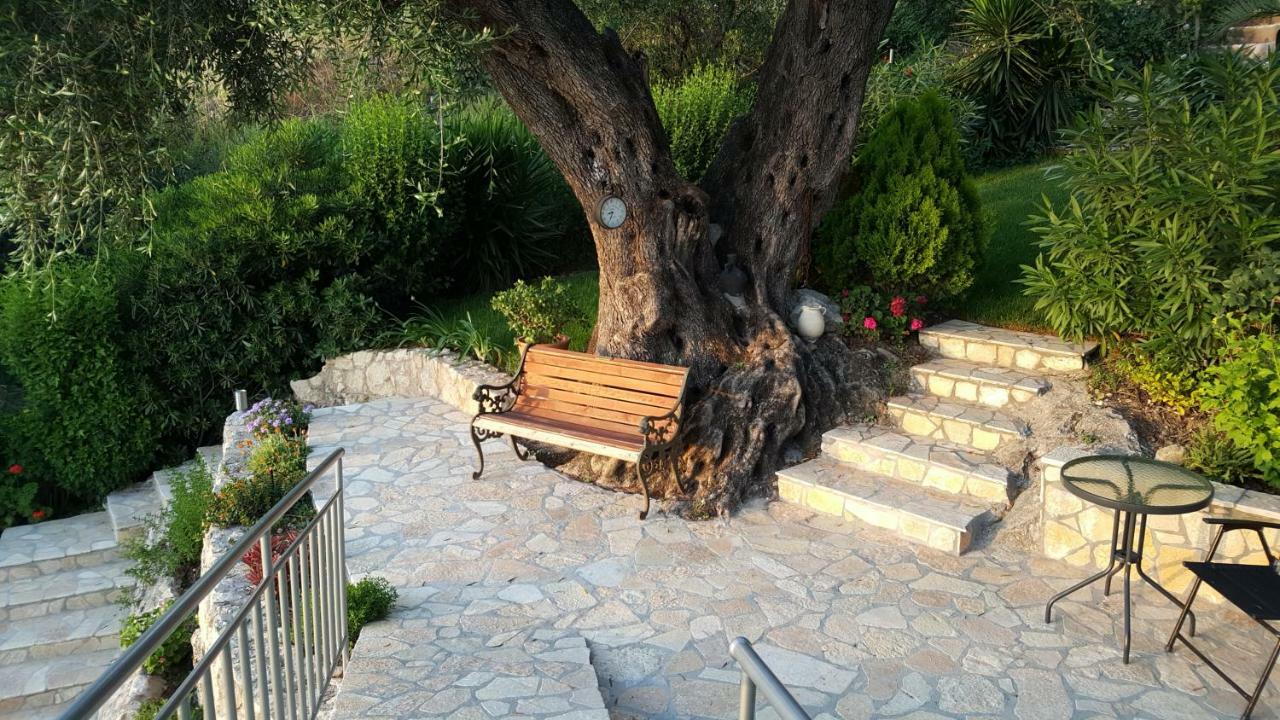 Villa Olivia Pentátion Esterno foto